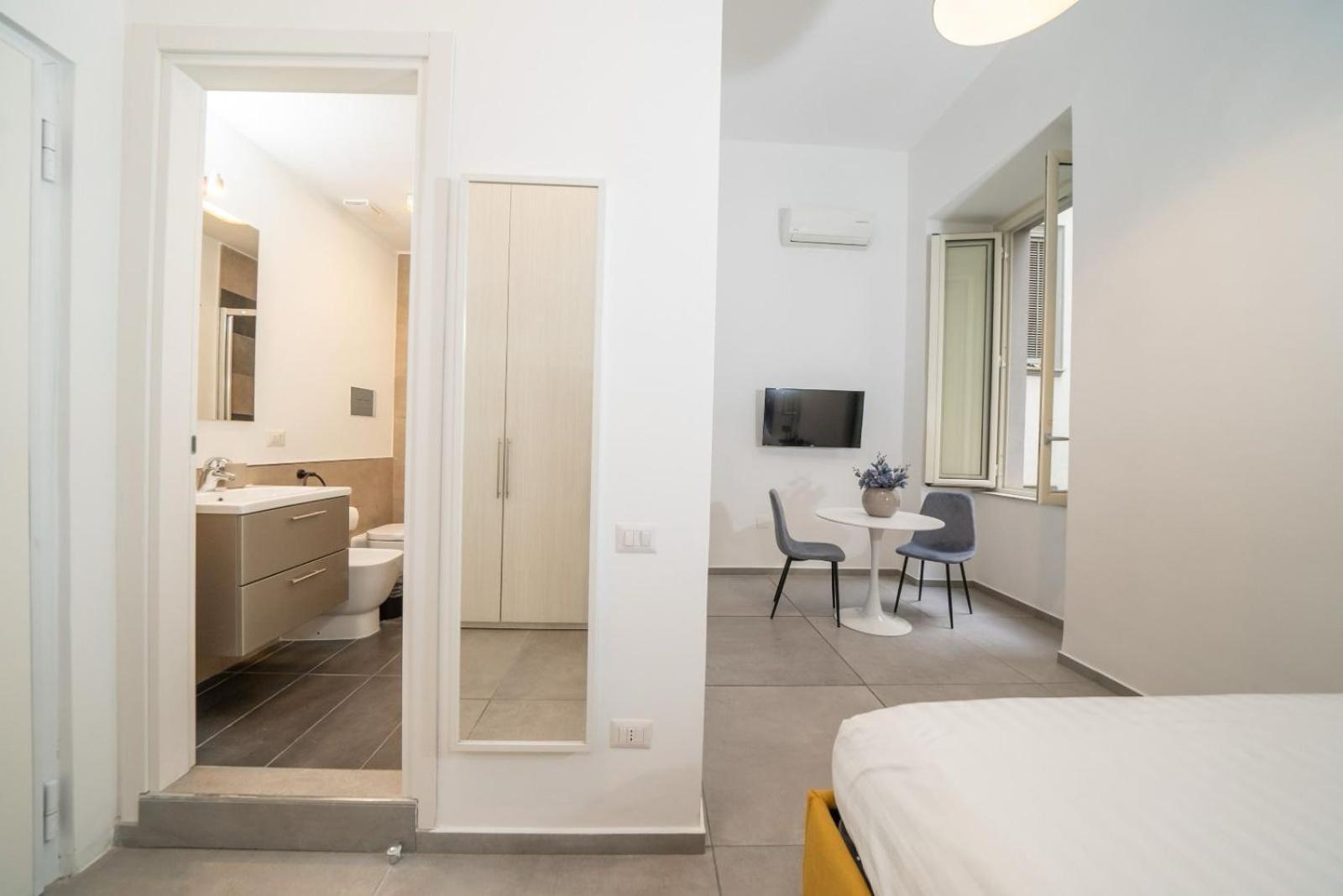 Bovio Boutique Studio Apartment Neapol Pokoj fotografie